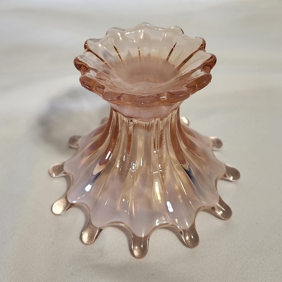 1940's Fostoria Heirloom Pink Opalescent Candle Holder - Picture 3 of 6